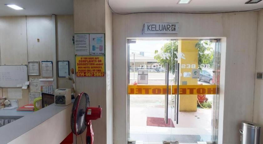 Serdang Business Hotel Seri Kembangan Zewnętrze zdjęcie